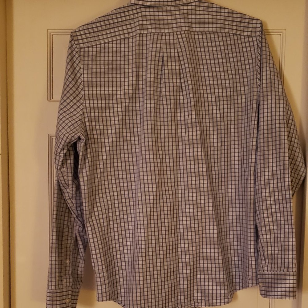 Vineyard Vines Men's Long Sleeve Button Down, Size M, Slim Fit Whale Shirt - Picture 4 of 6